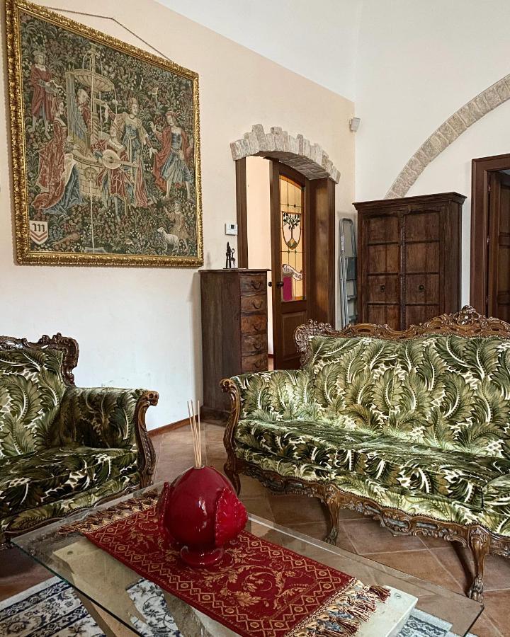 דירות ג'ובינאצו Palazzo Morola XIV Century מראה חיצוני תמונה