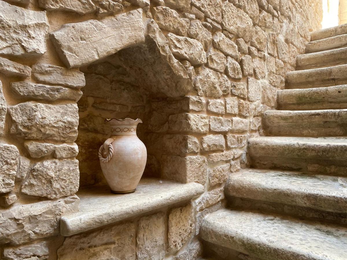 דירות ג'ובינאצו Palazzo Morola XIV Century מראה חיצוני תמונה